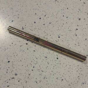 Too faced Gold lip Pencil